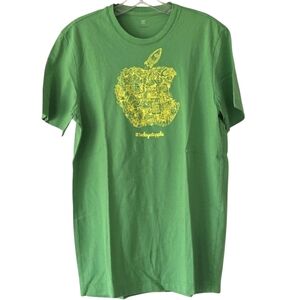 Apple Store Men's green short sleeve crew neck t-shirt 100% cotton, size S